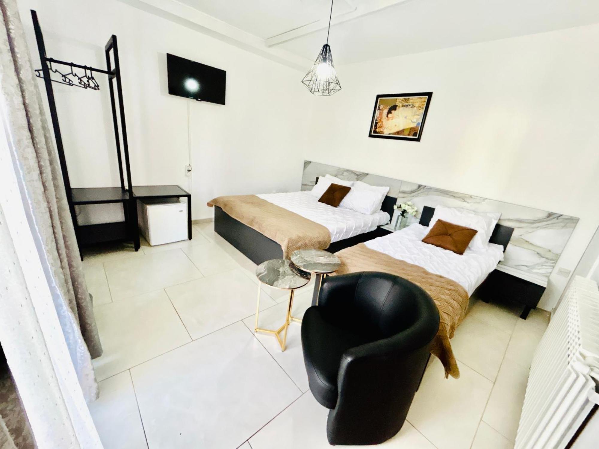 Hotel Lagadin Esterno foto